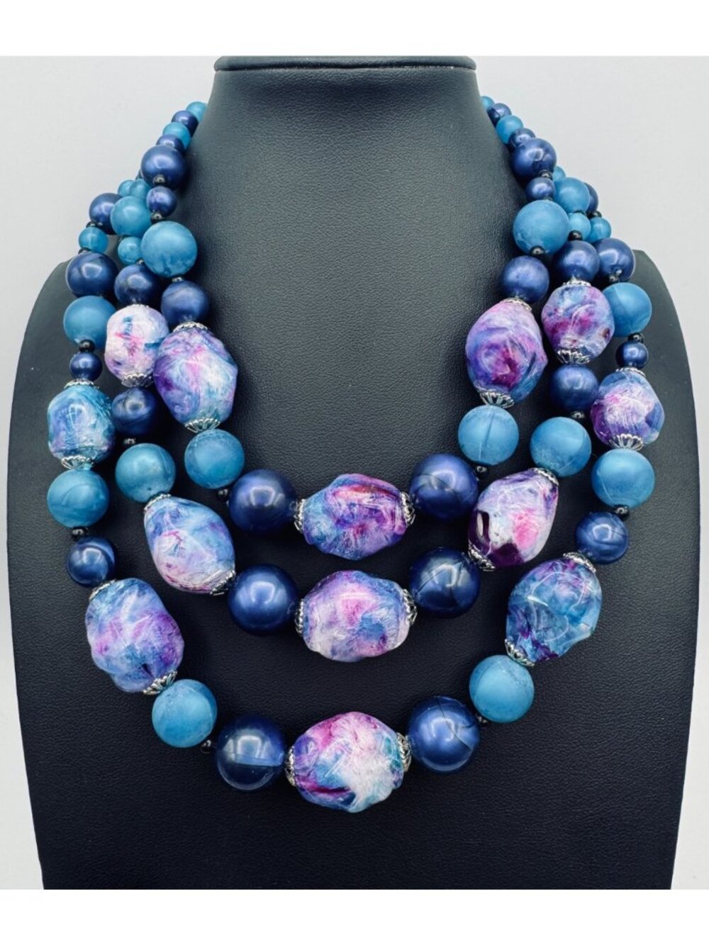 Vintage Coro Blue Purple Acrylic Bead Necklace Three Strand Silver Tone Hook 50s